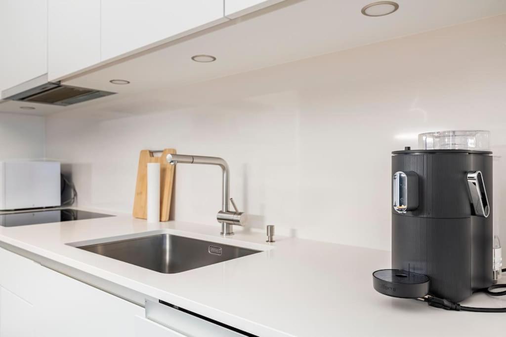 Luxus Wohnung Mit Garten Zúrich Exterior foto