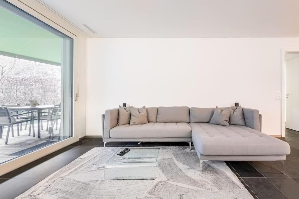 Luxus Wohnung Mit Garten Zúrich Exterior foto